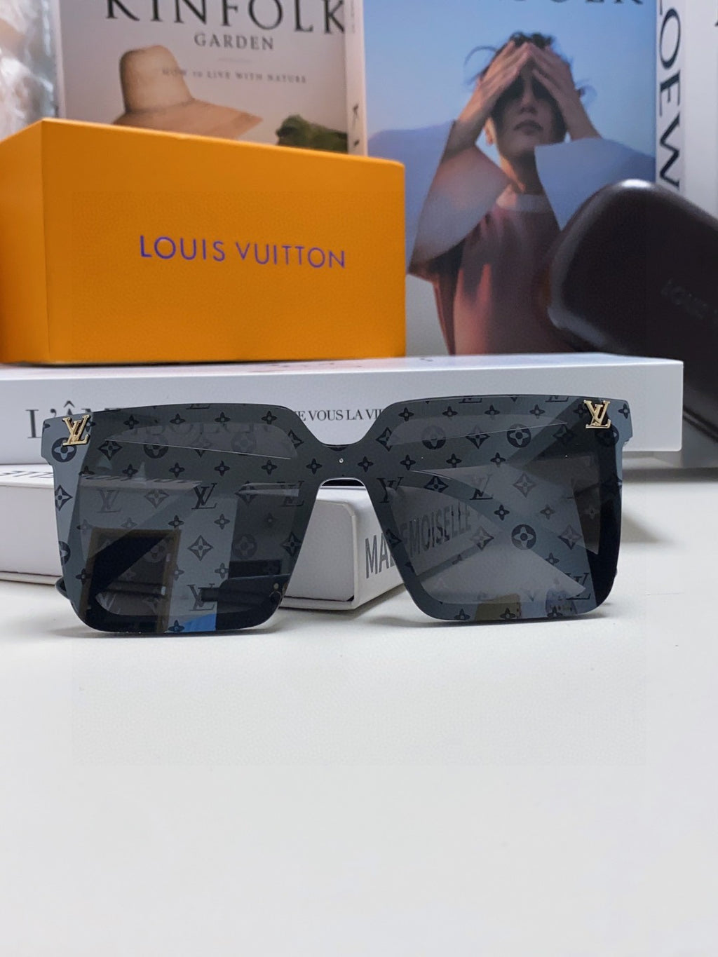 Louis Vuitton Fashion Silver Lens Sunglasses for Men & Women - 448637 - detail image 6