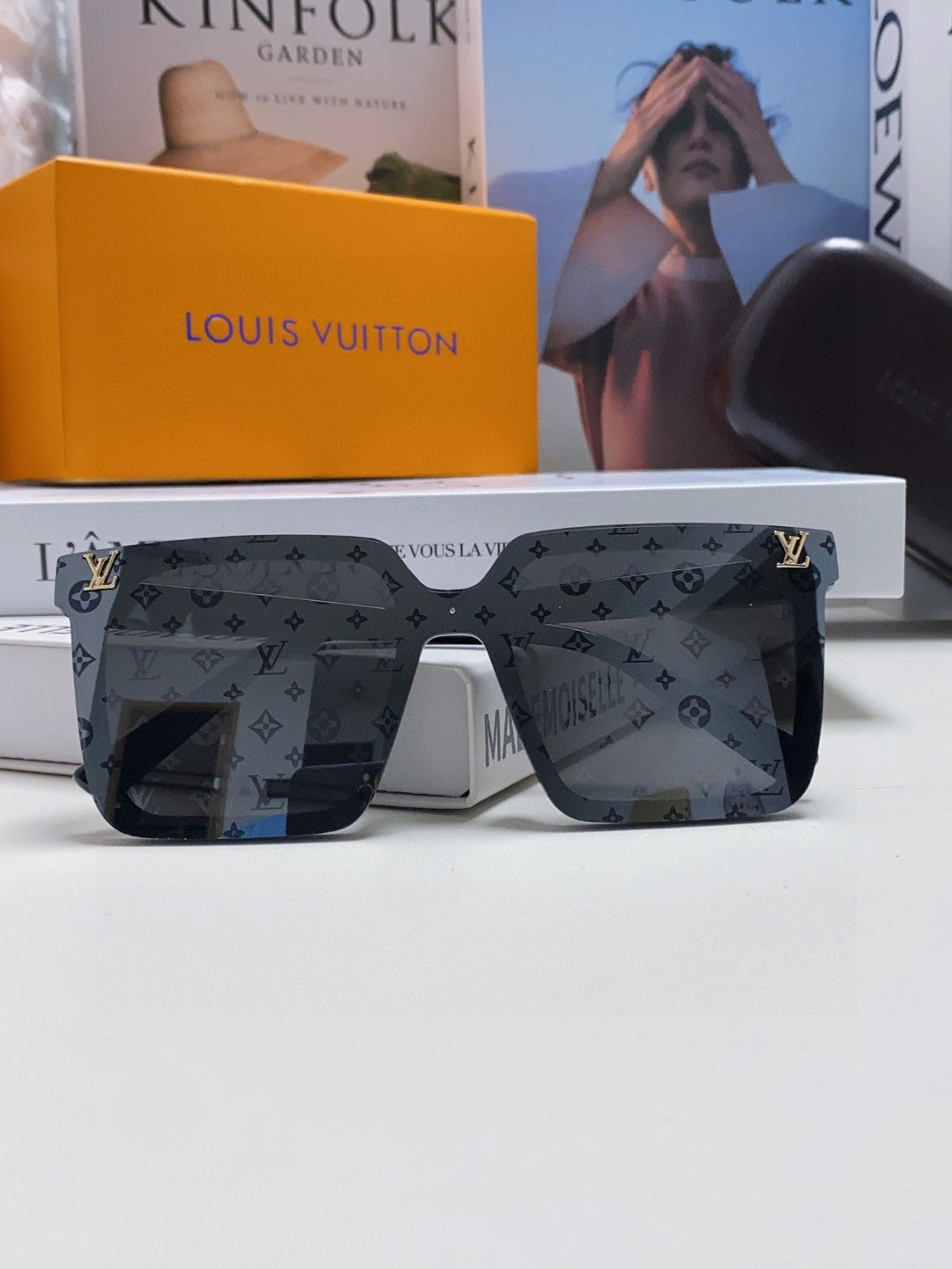 Louis Vuitton Fashion Silver Lens Sunglasses for Men & Women - 448637 - detail image 6