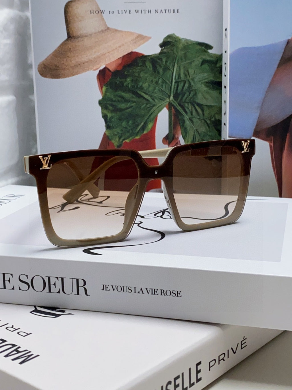 Louis Vuitton Fashion Brown Lens Sunglasses for Men & Women - 448639