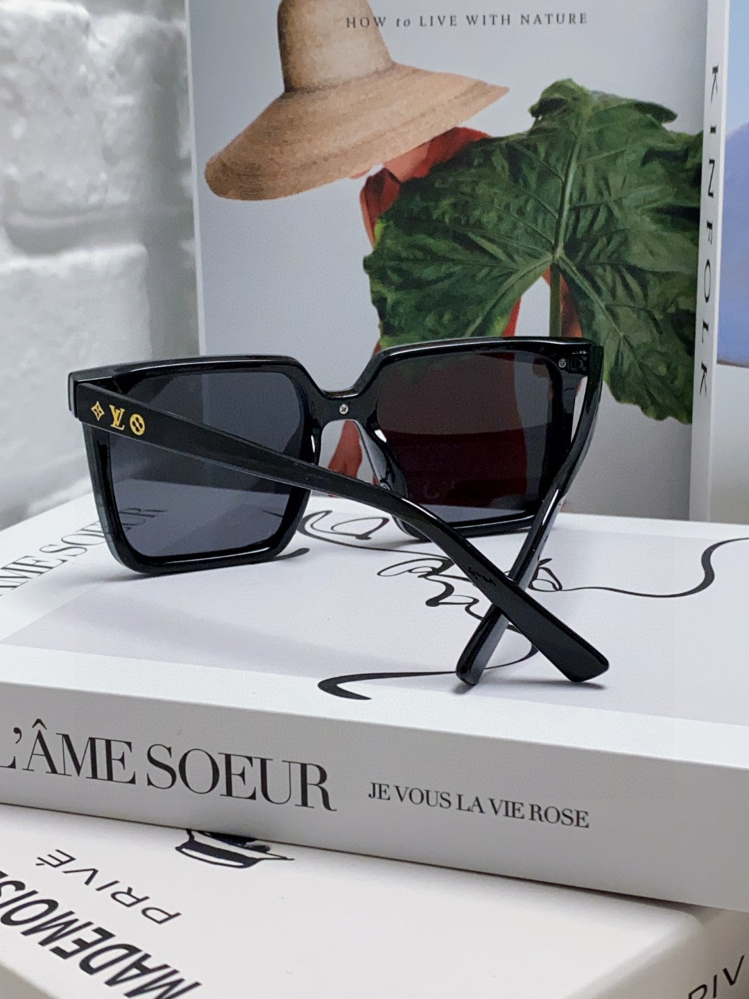 Louis Vuitton Fashion Gray Lens Sunglasses for Men & Women - 448641 - detail image 2
