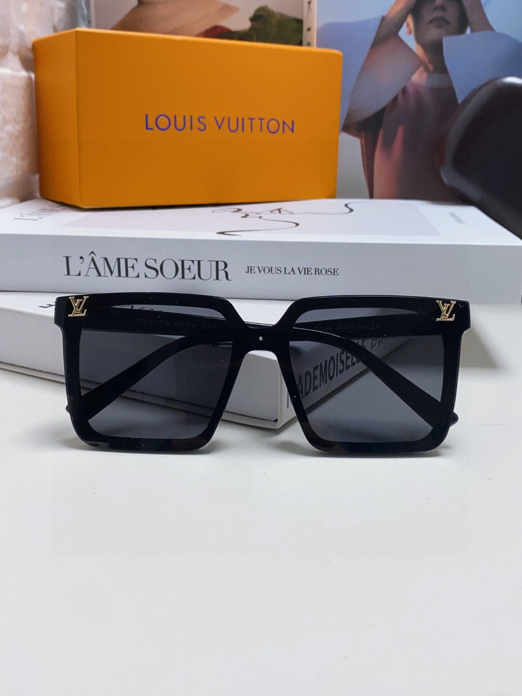 Louis Vuitton Fashion Gray Lens Sunglasses for Men & Women - 448641 - detail image 6