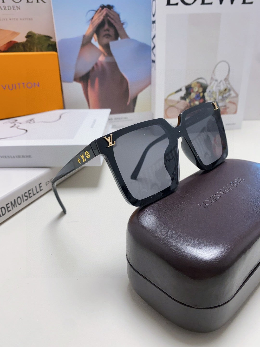 Louis Vuitton Fashion Gray Lens Sunglasses for Men & Women - 448641 - detail image 7