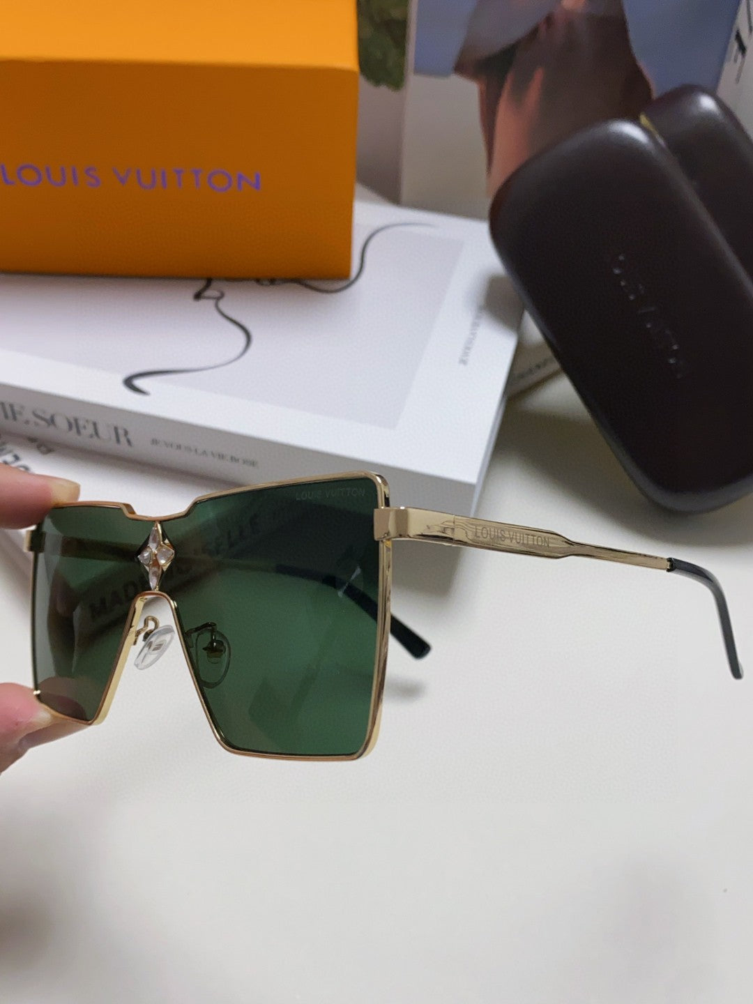 Louis Vuitton Z1700U Metal Fashion Black Lens Sunglasses for Men & Wo - 448627 - detail image 5