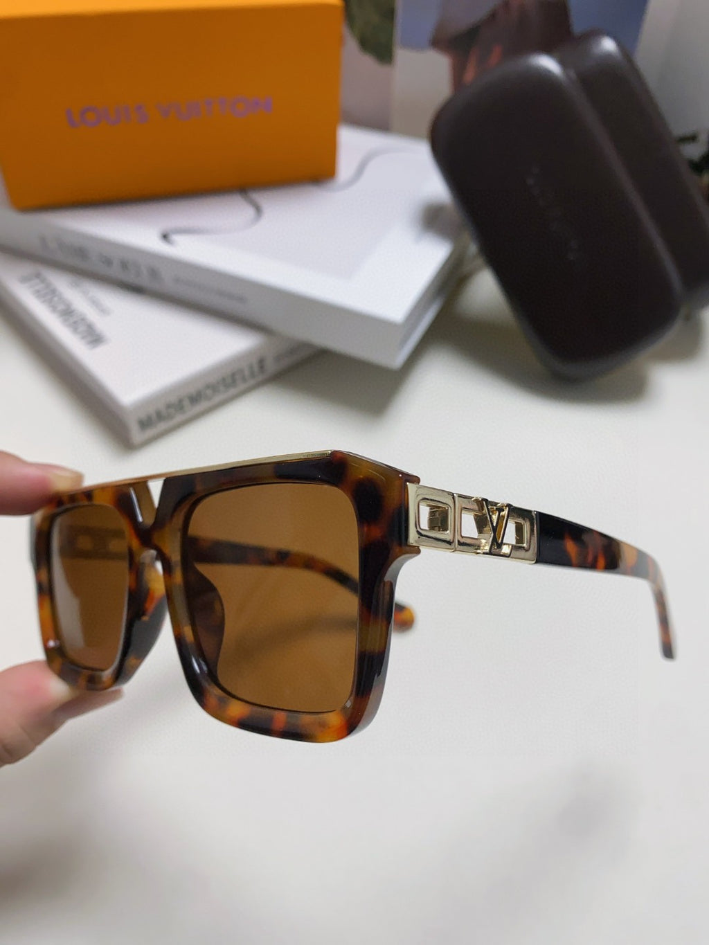 Louis Vuitton Fashion Brown Lens Sunglasses for Men & Women - 448644 - detail image 4