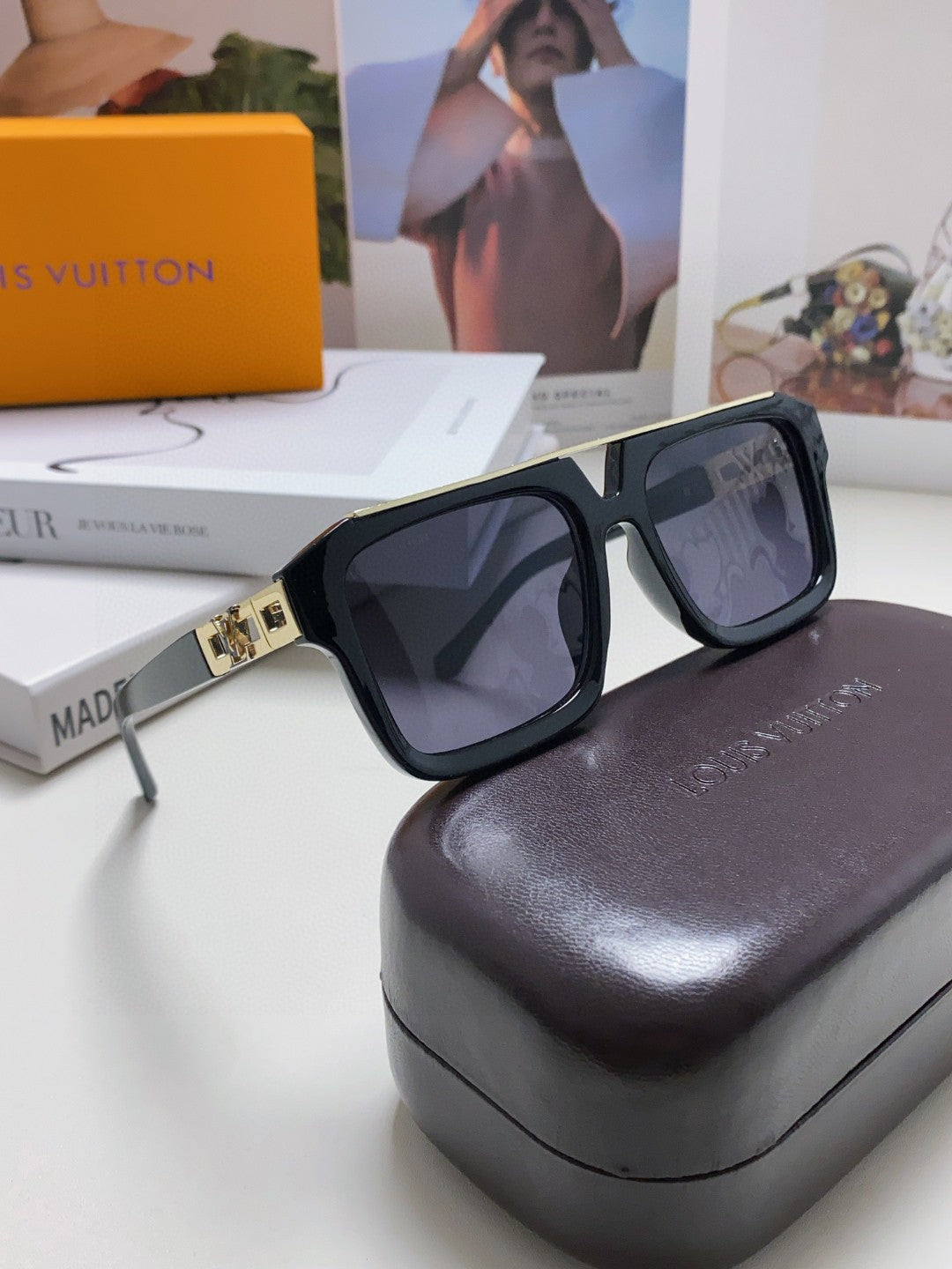 Louis Vuitton Fashion Gold Lens Sunglasses for Men & Women - 448646 - detail image 9