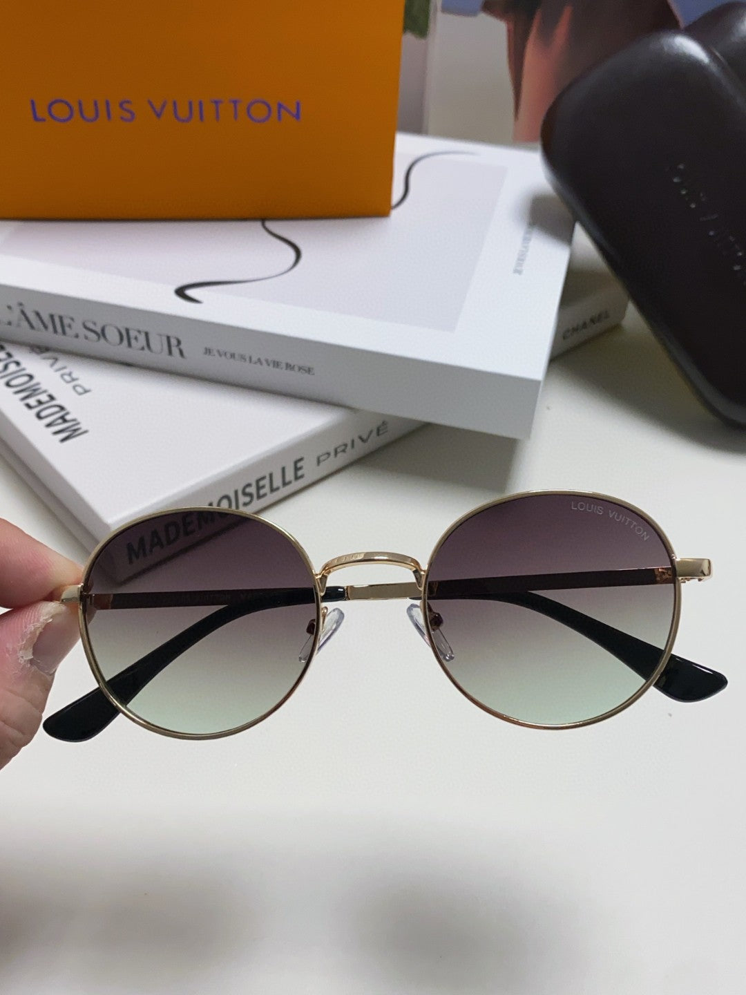 Louis Vuitton Metal Fashion Gray Lens Sunglasses for Men & Women - 448650 - detail image 3