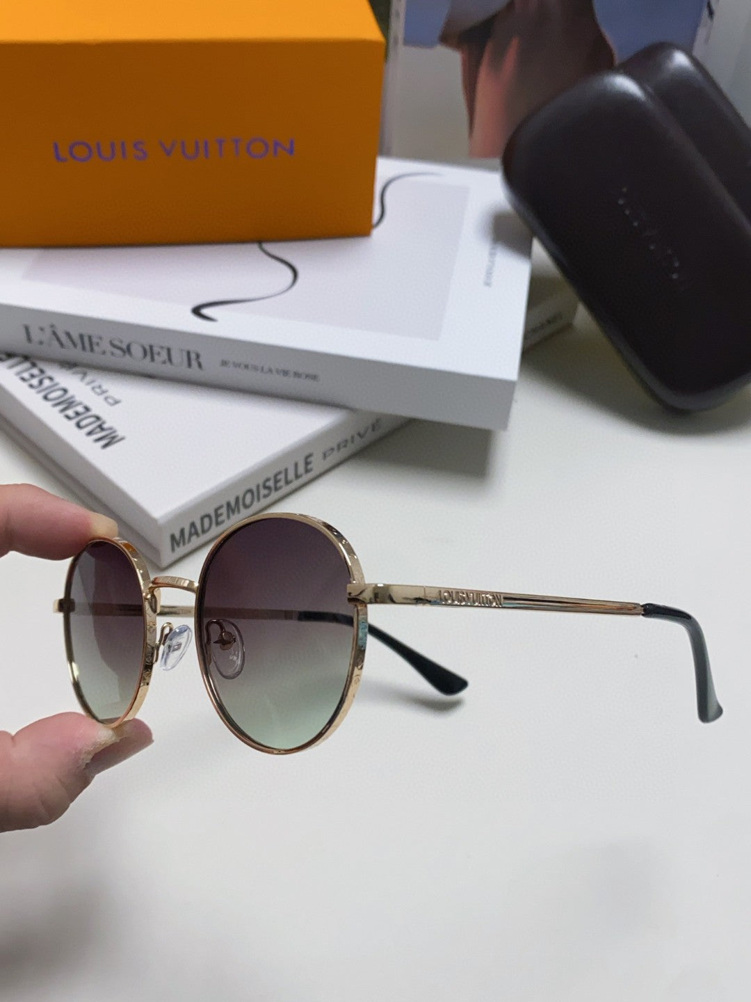 Louis Vuitton Metal Fashion Gray Lens Sunglasses for Men & Women - 448650 - detail image 5