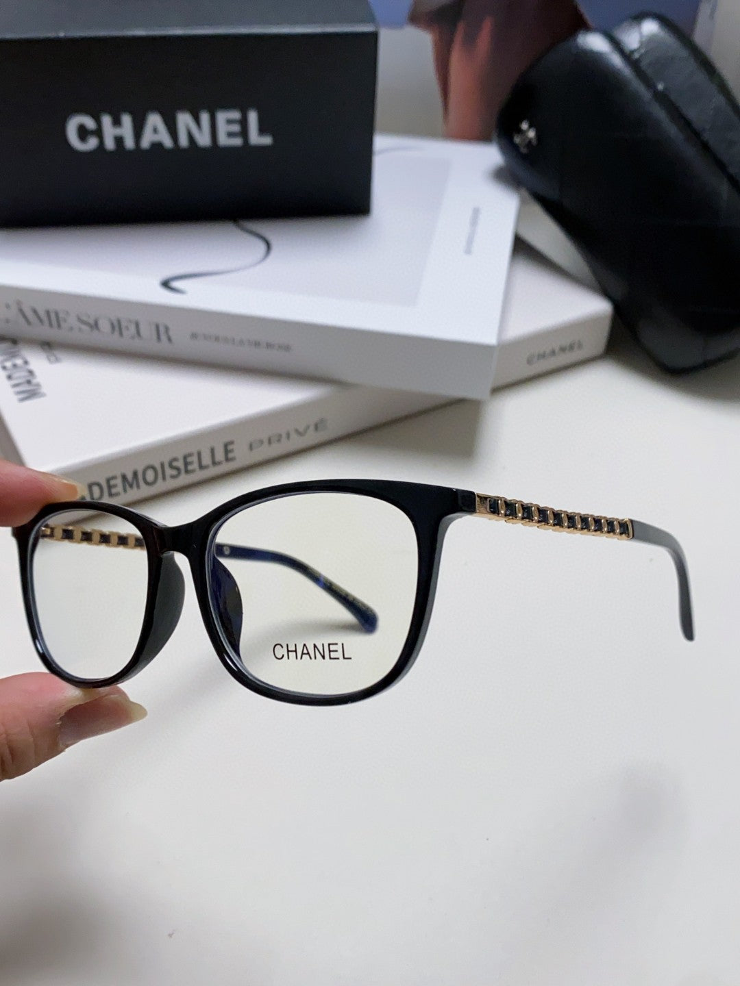 Chanel Blue-Light Oversized Red Lens Sunglasses for Men & Women - detail image 5