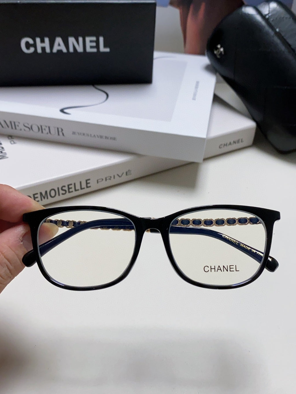 Chanel Blue-Light Oversized Red Lens Sunglasses for Men & Women - detail image 3
