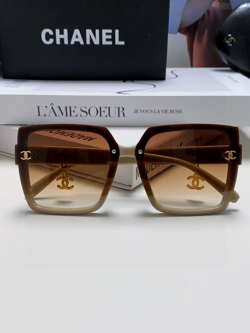 Chanel Photochromic Oversized Brown Lens Sunglasses for Men & Women - detail image 6