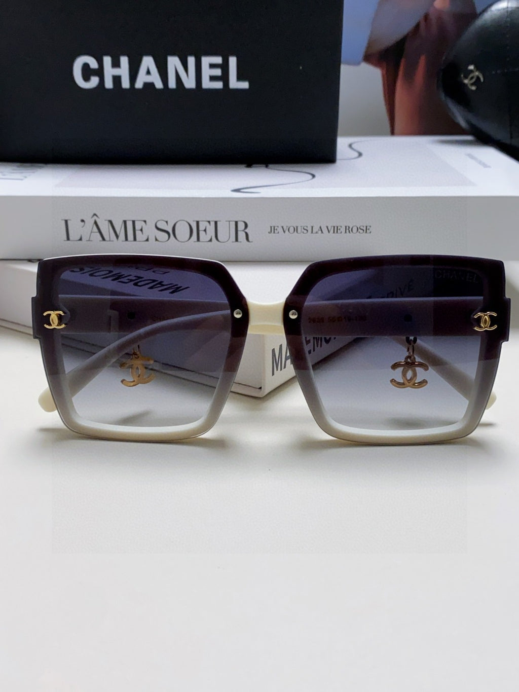 Chanel Photochromic Oversized Gray Lens Sunglasses for Men & Women - 448896 - detail image 6