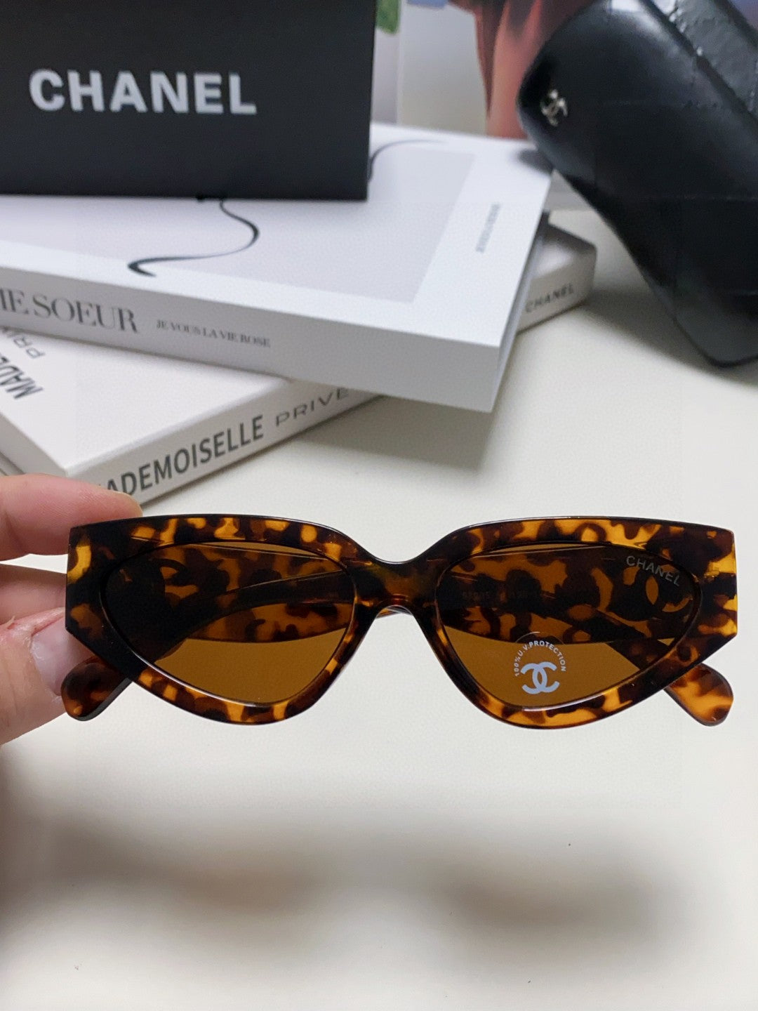Chanel Cat-Eye Brown Lens Sunglasses for Women - detail image 3