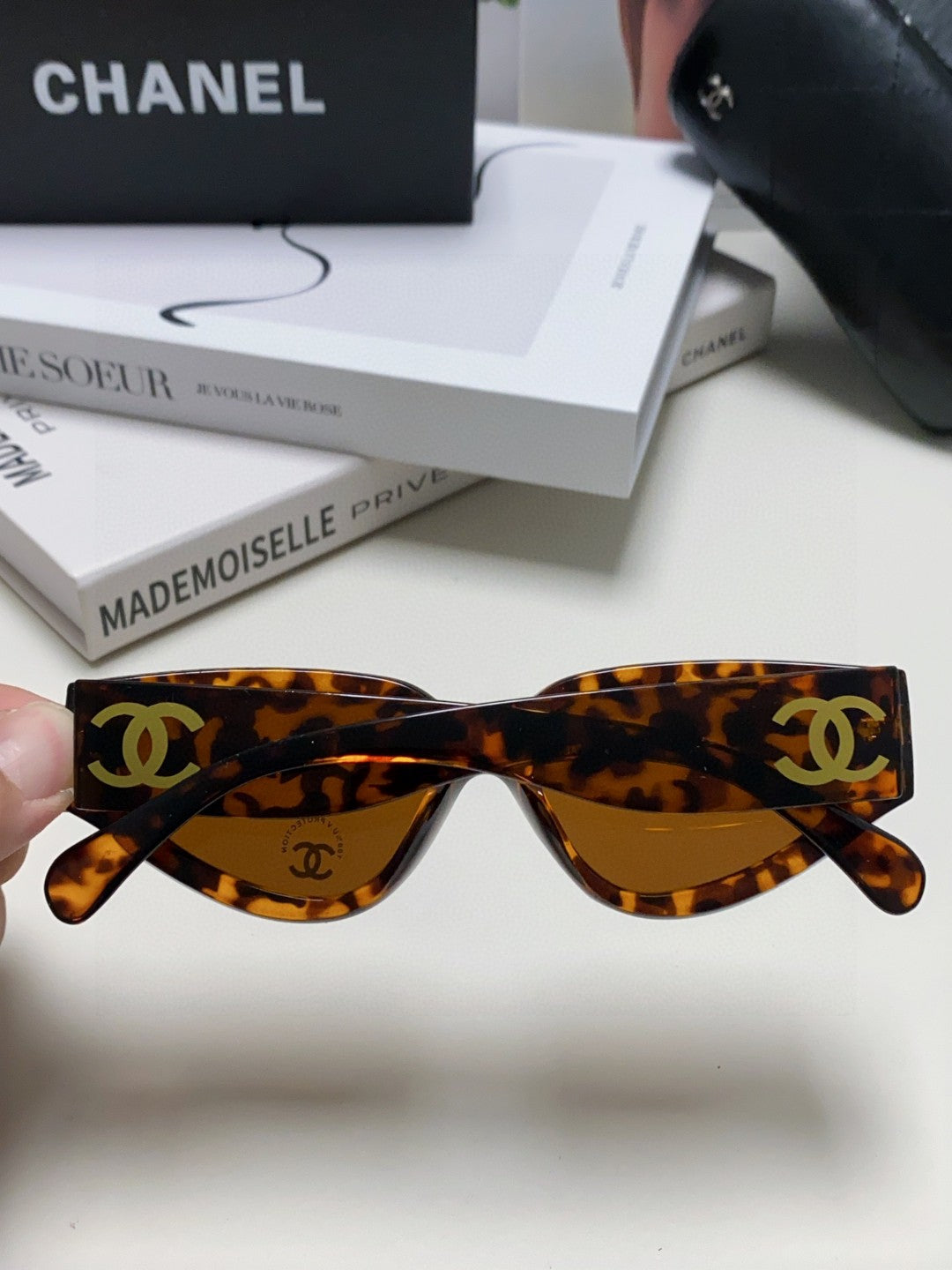 Chanel Cat-Eye Brown Lens Sunglasses for Women - detail image 4