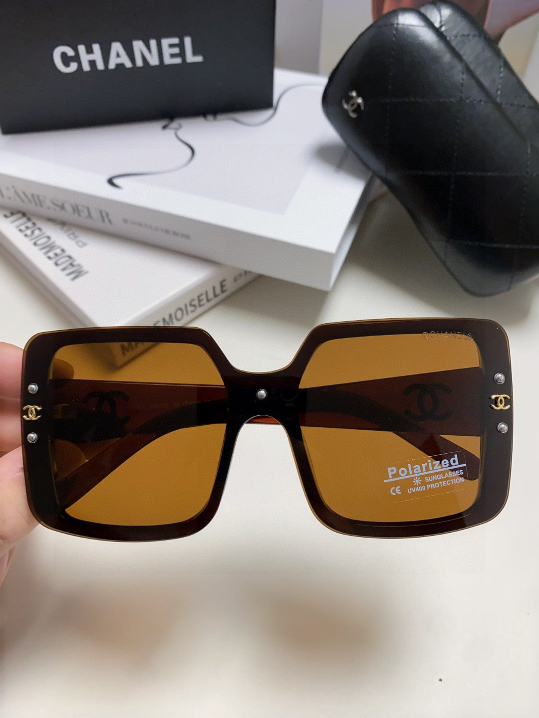 Chanel Polarized Oversized Black Lens Sunglasses for Women - 448912 - detail image 3