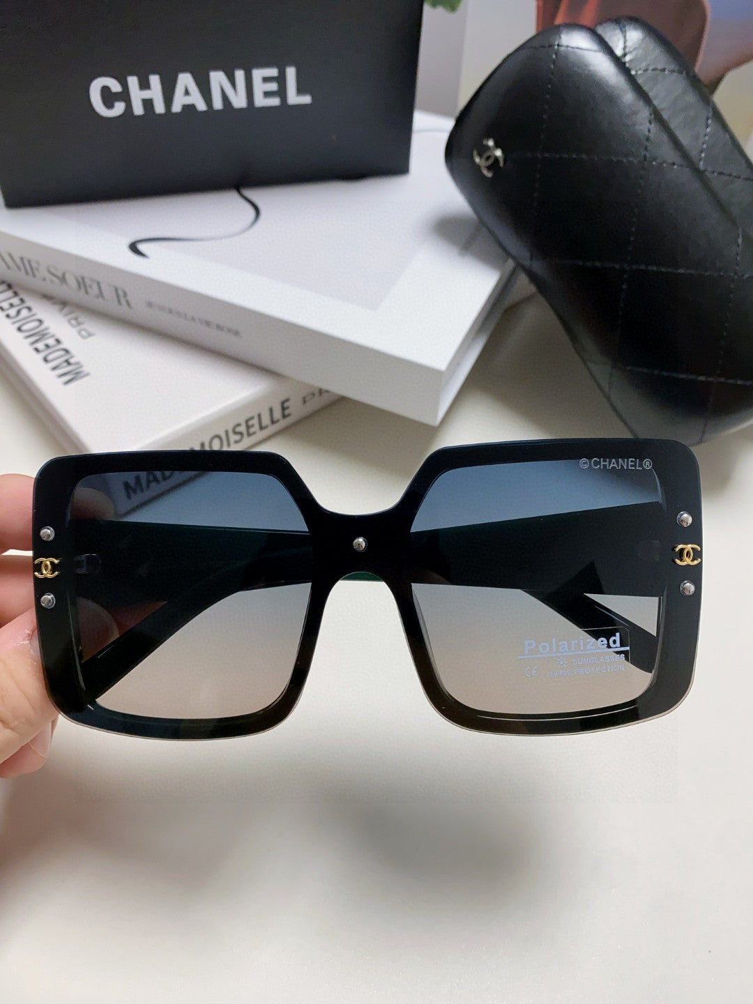 Chanel Polarized Oversized Black Lens Sunglasses for Women - 448913 - detail image 3