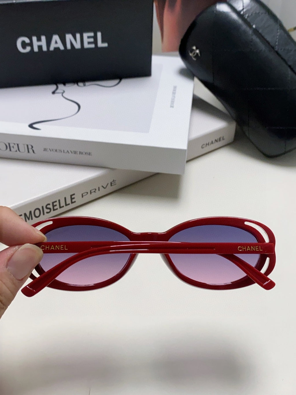 Chanel Cat-Eye Red Lens Sunglasses for Men & Women - detail image 4