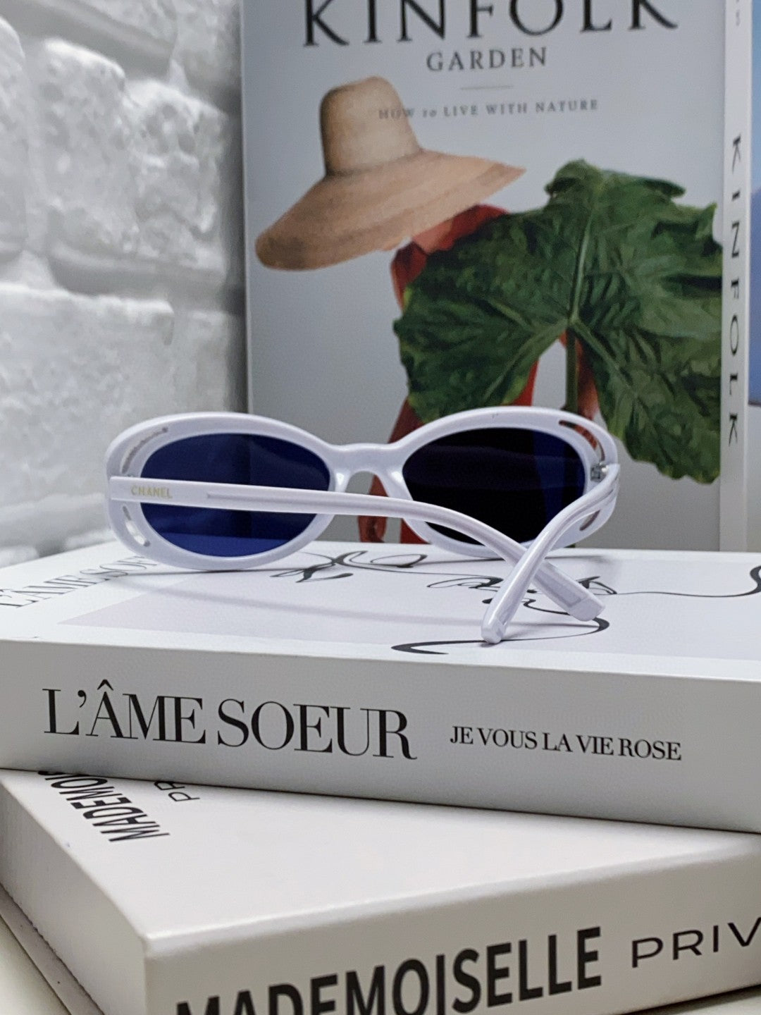 Chanel Cat-Eye Silver Lens Sunglasses for Men & Women - 448924 - detail image 2