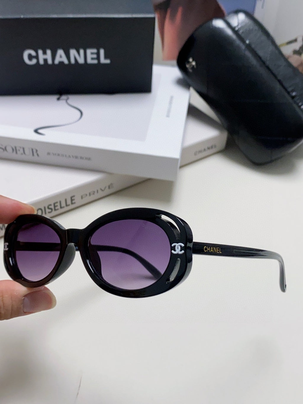 Chanel Cat-Eye Silver Lens Sunglasses for Men & Women - 448925 - detail image 5