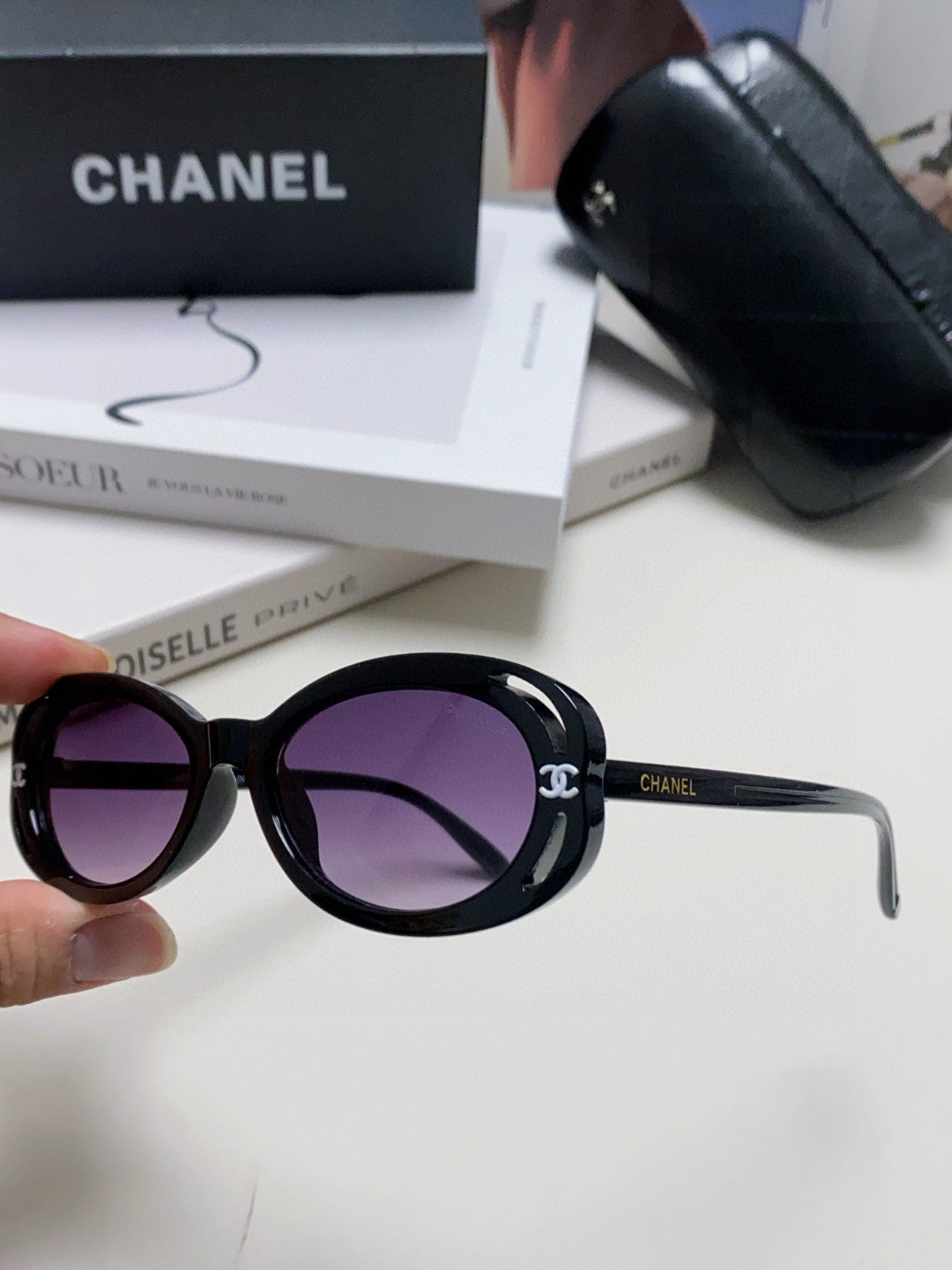Chanel Cat-Eye Silver Lens Sunglasses for Men & Women - 448925 - detail image 5