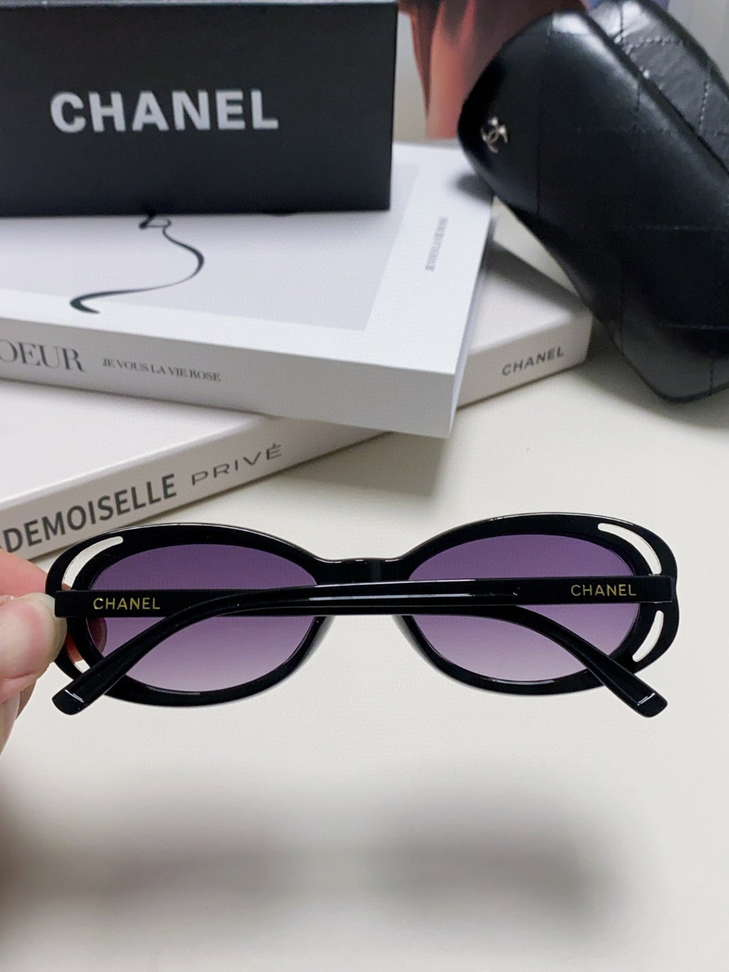 Chanel Cat-Eye Silver Lens Sunglasses for Men & Women - 448925 - detail image 4