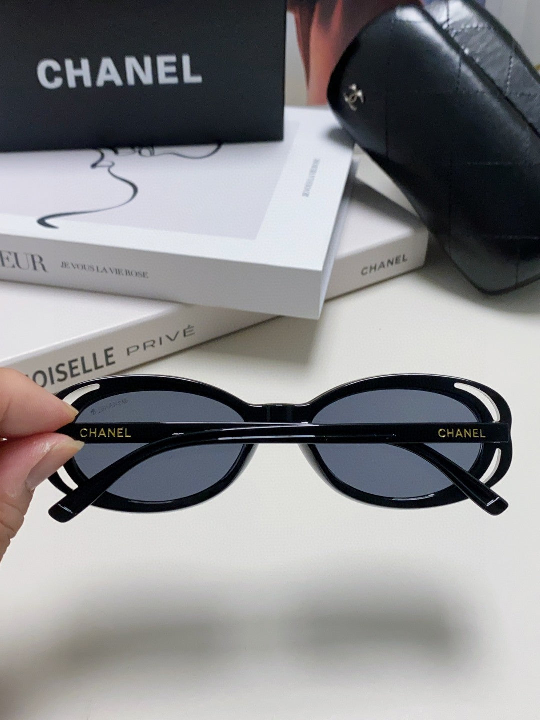 Chanel Cat-Eye Blue Lens Sunglasses for Men & Women - detail image 4