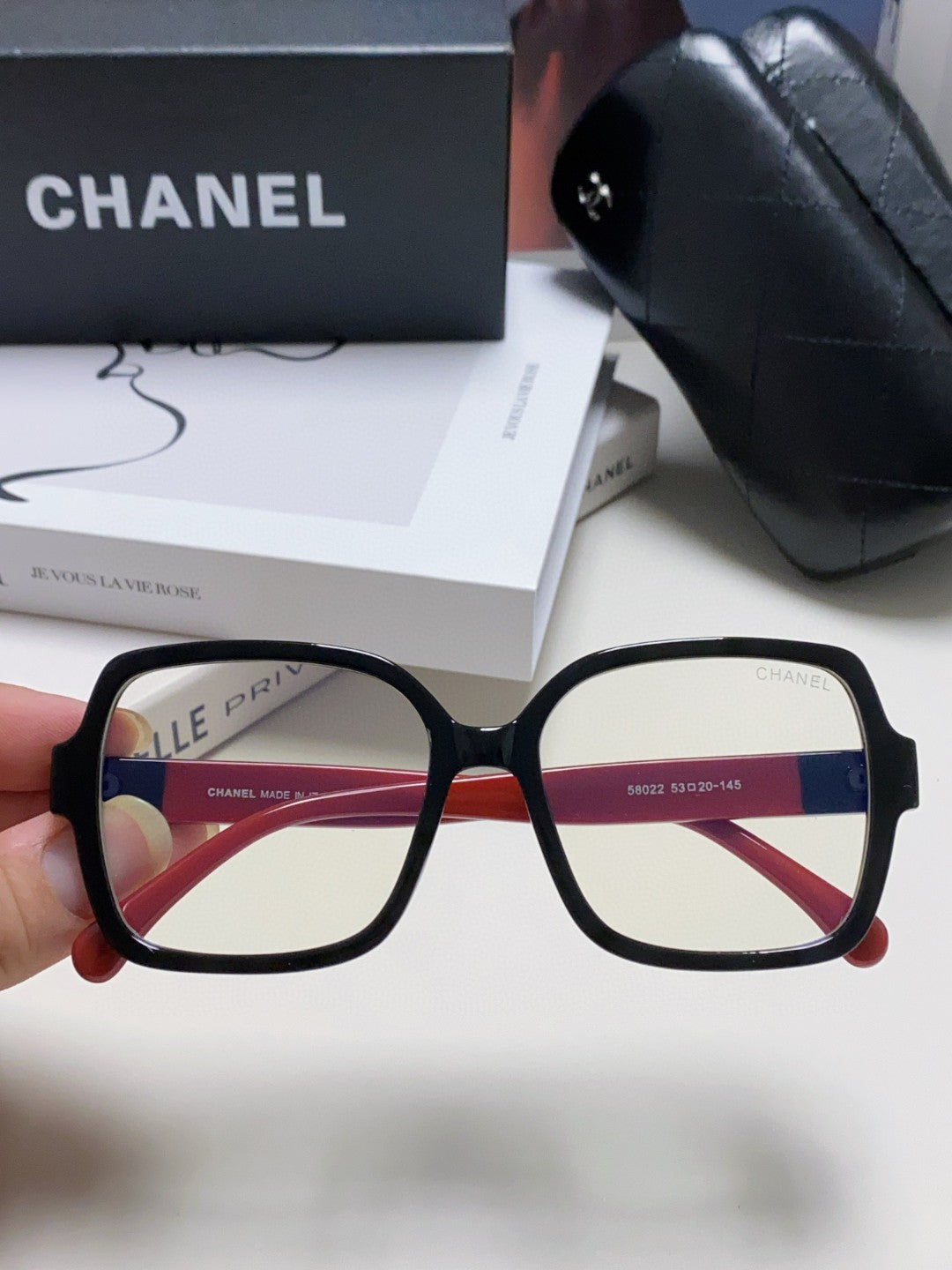 Chanel Fashion Gray Lens Sunglasses for Men & Women - 448931 - detail image 3