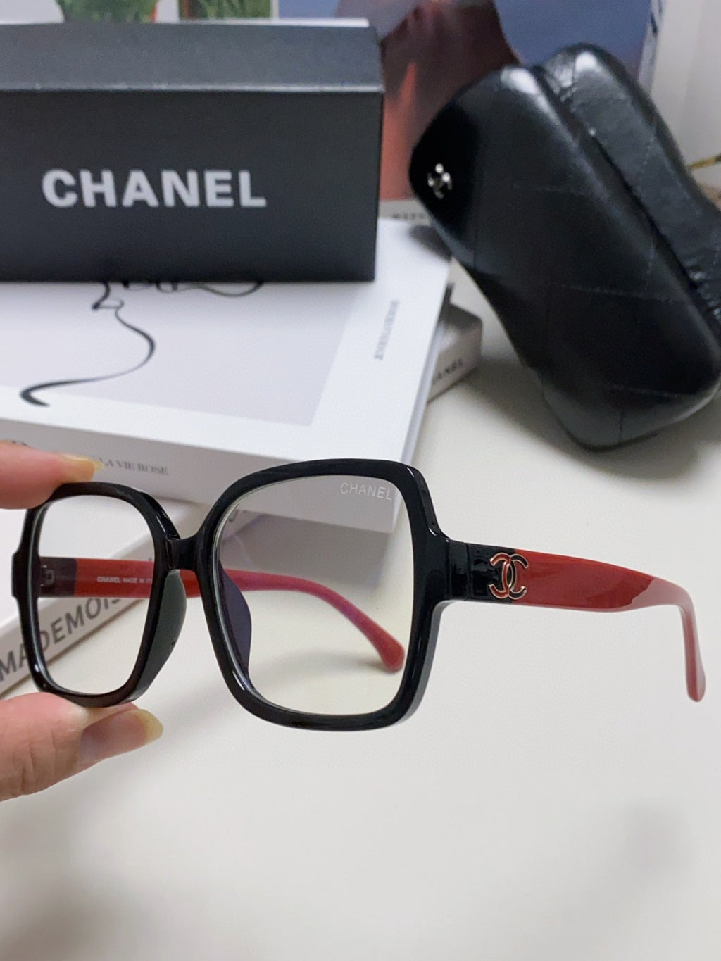 Chanel Fashion Gray Lens Sunglasses for Men & Women - 448931 - detail image 5