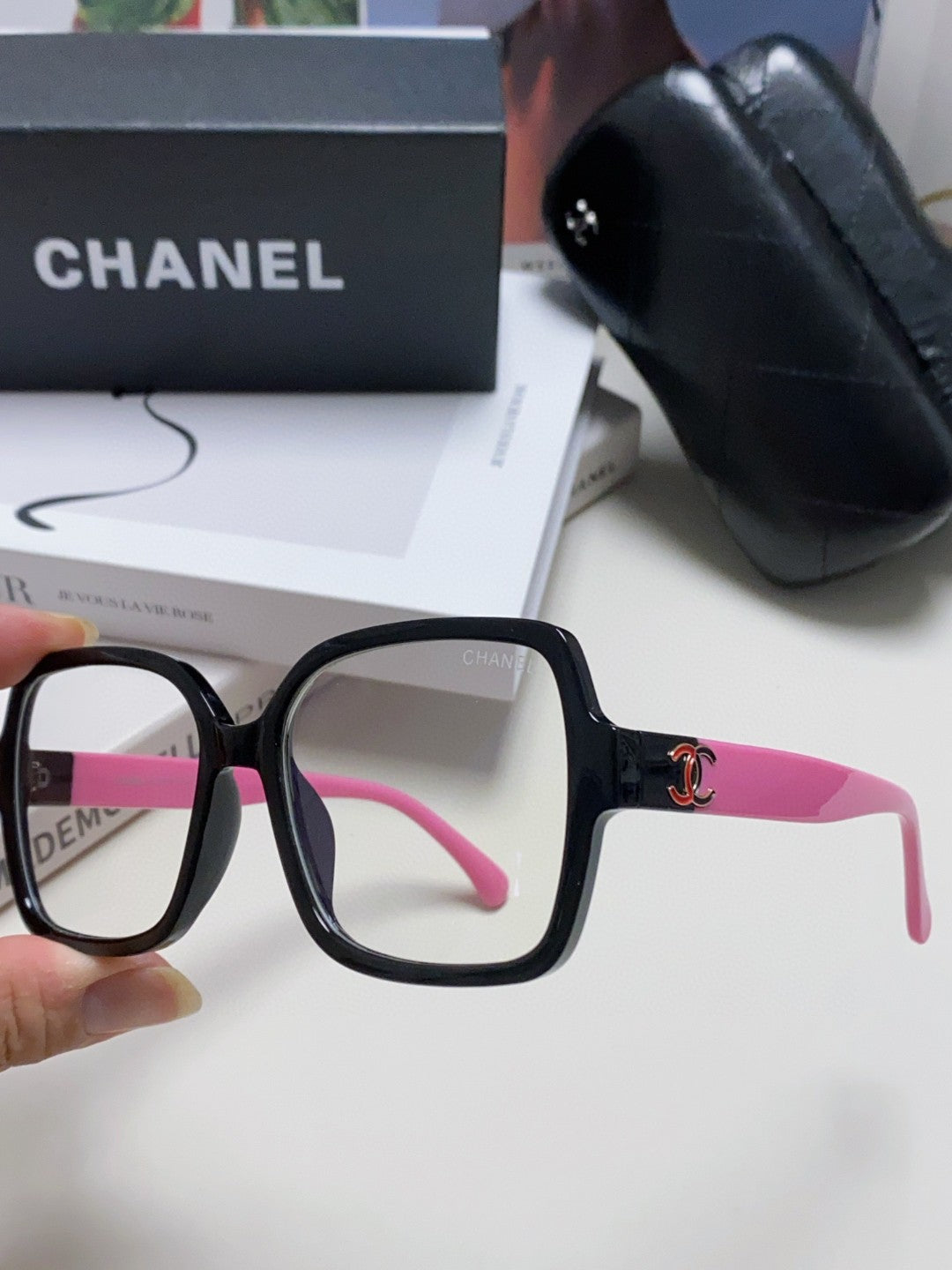 Chanel Fashion Pink Lens Sunglasses for Men & Women - 448932 - detail image 8