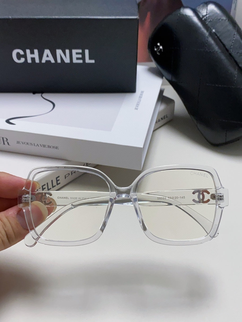 Chanel Fashion Gray Lens Sunglasses for Men & Women - 448933 - detail image 3