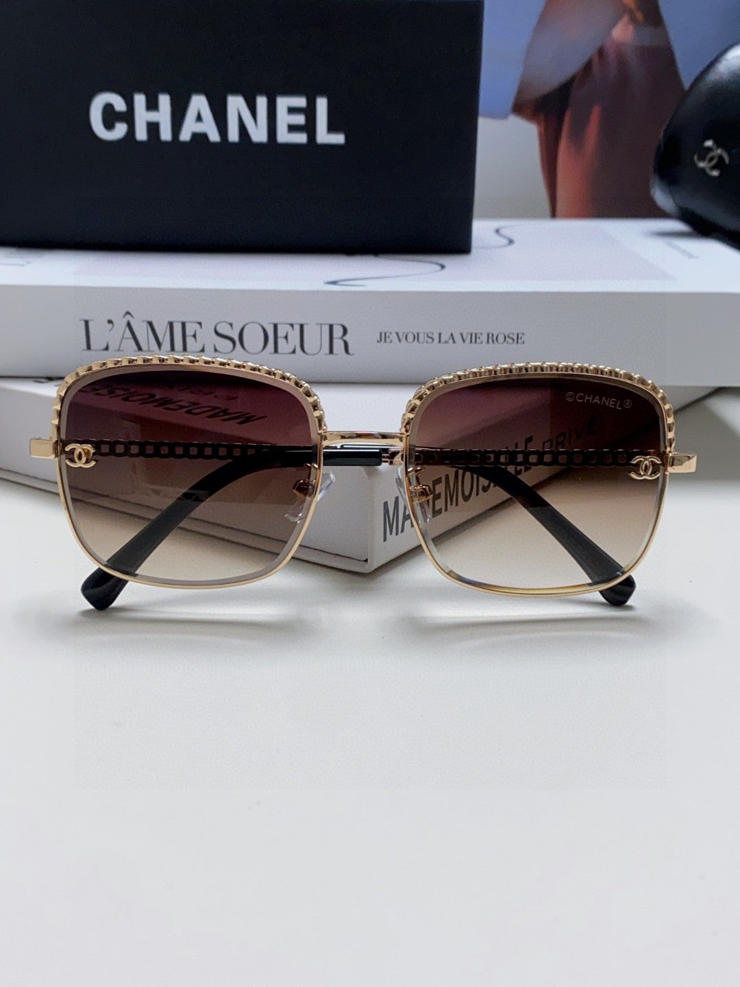 Chanel Fashion Gray Lens Sunglasses for Men & Women - 448936 - detail image 4