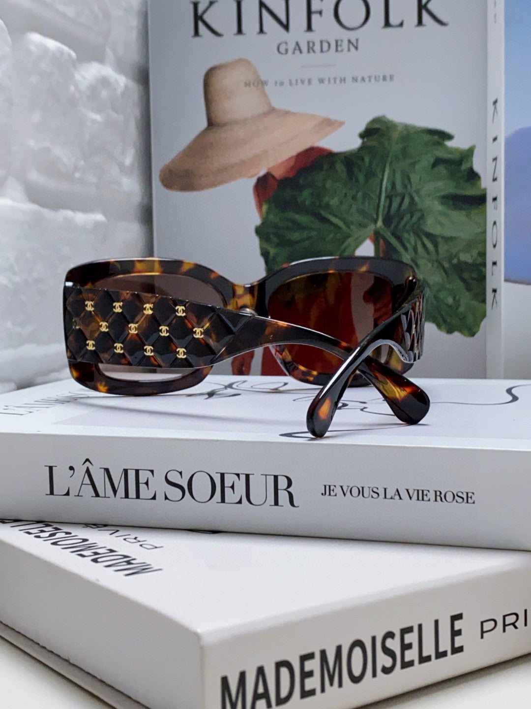 Chanel Fashion Red Lens Sunglasses for Men & Women - 448939 - detail image 4