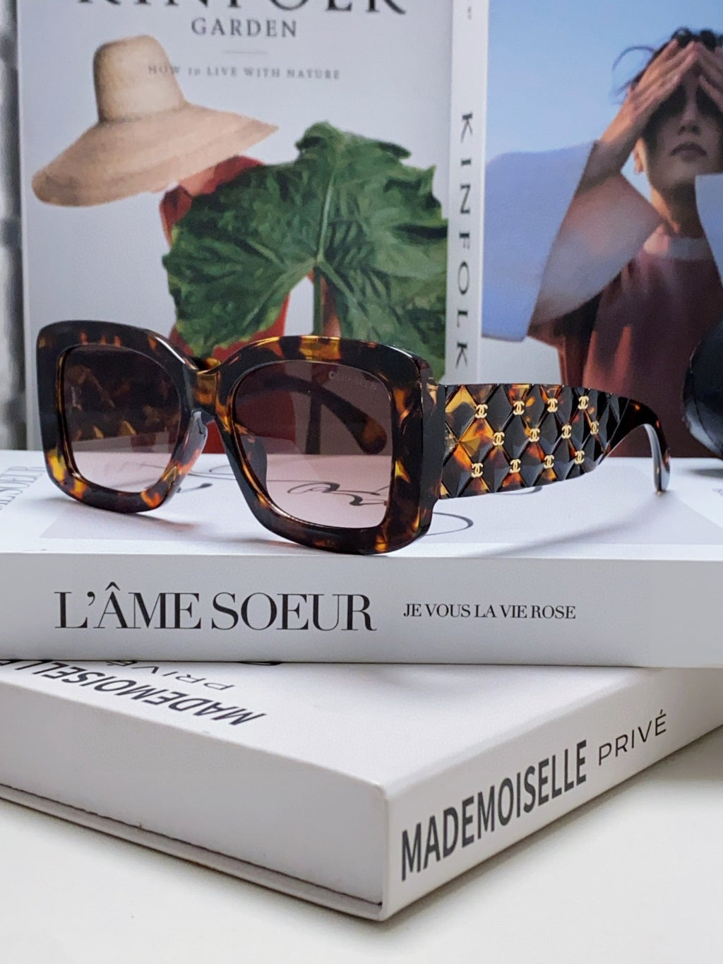 Chanel Fashion Red Lens Sunglasses for Men & Women - 448939 - detail image 2