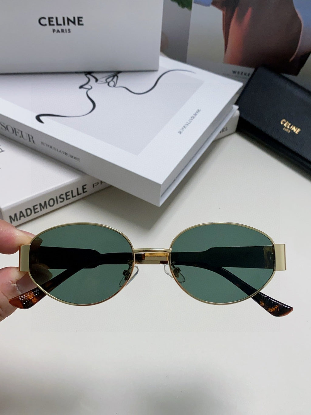Celine Cat-Eye Gray Lens Sunglasses for Men & Women - detail image 2