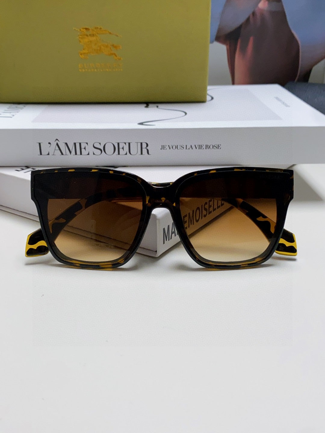 Burberry Polarized Fashion Brown Lens Sunglasses for Men & Women - detail image 6