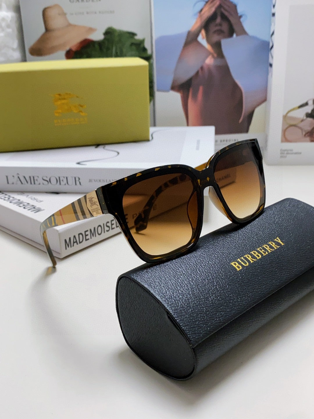 Burberry Polarized Fashion Brown Lens Sunglasses for Men & Women - detail image 7