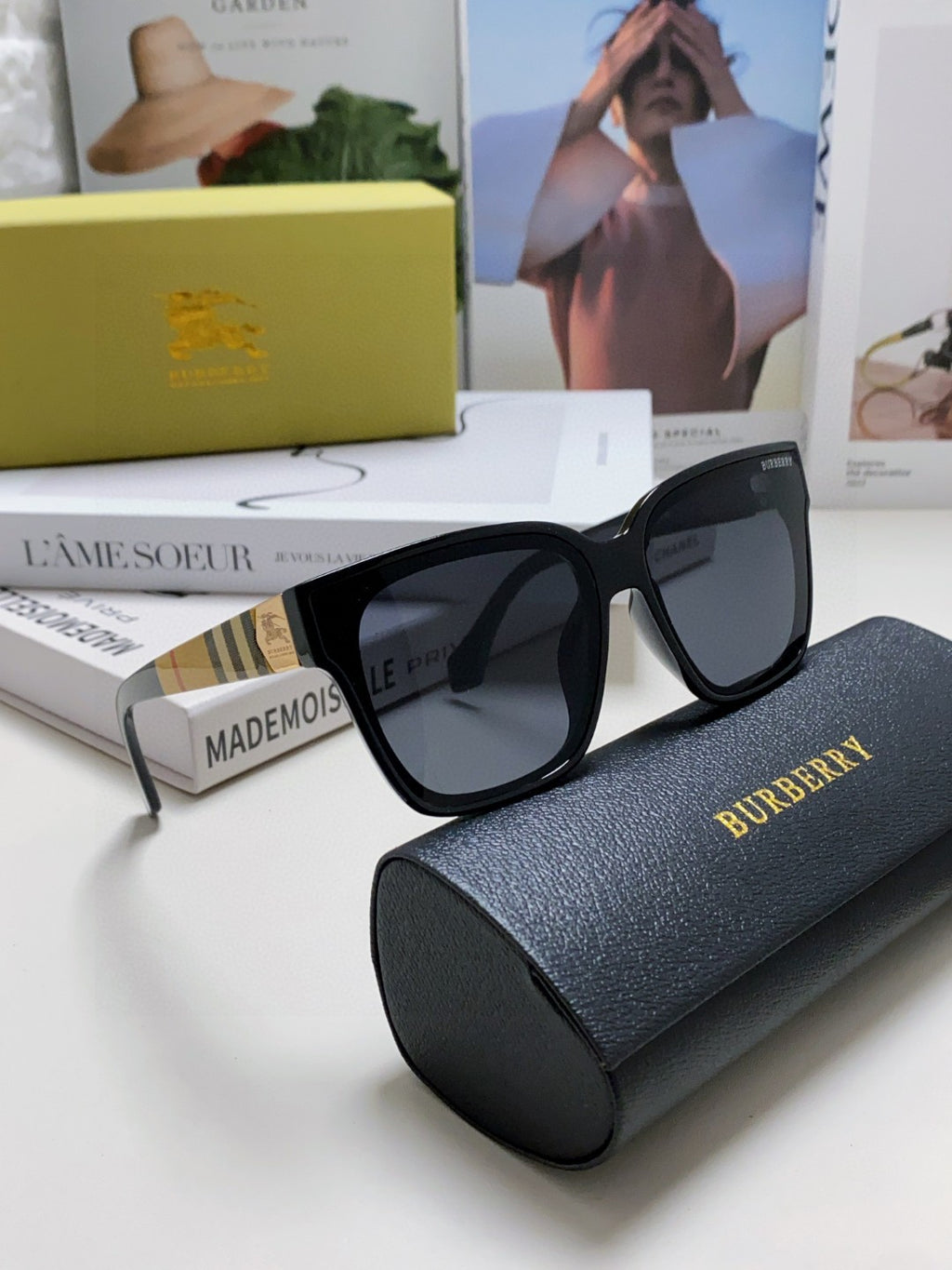 Burberry Polarized Fashion Blue Lens Sunglasses for Men & Women - detail image 7