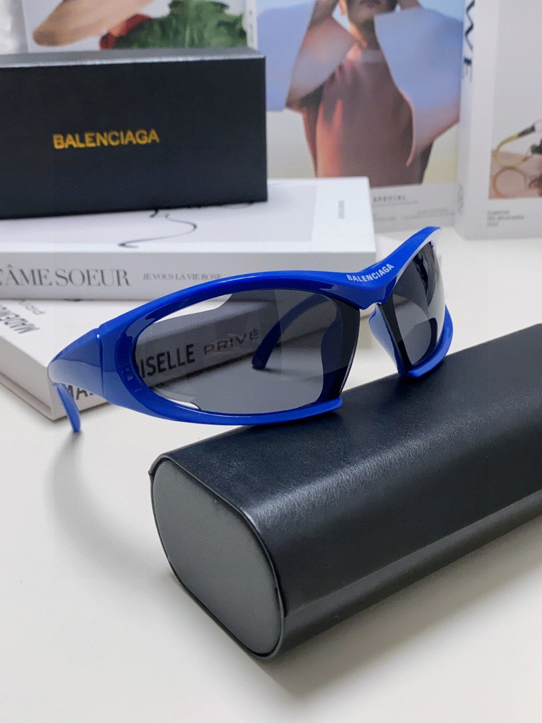 Balenciaga BB0318S Fashion Blue Lens Sunglasses for Men & Women - 466015 - detail image 7