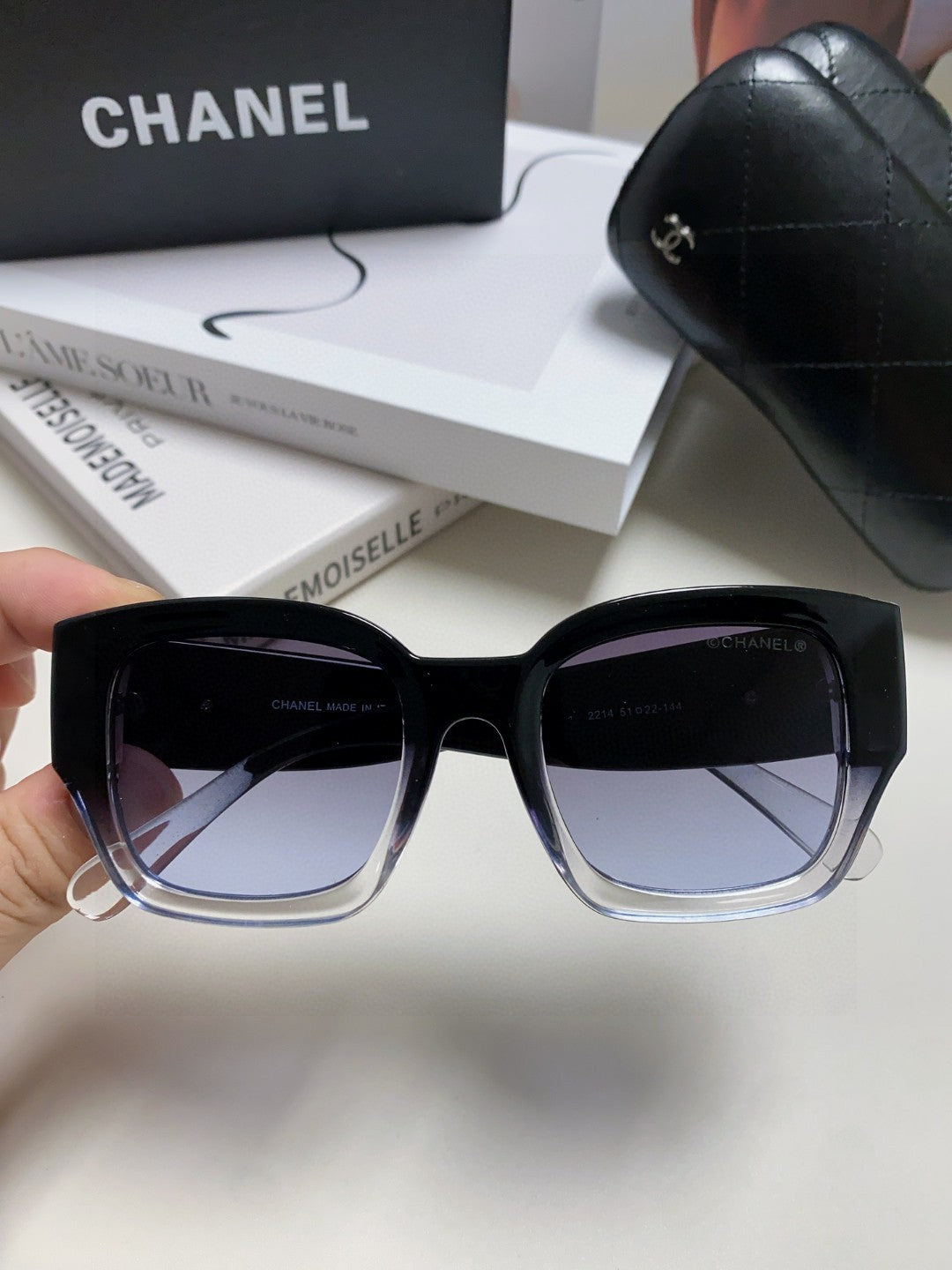 Chanel Fashion Gray Lens Sunglasses for Men & Women - 465043 - detail image 3