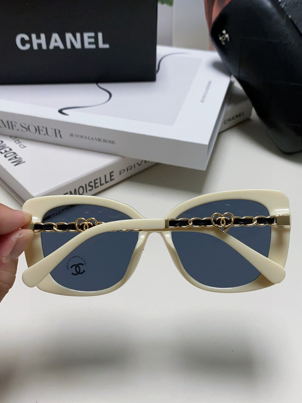Chanel Metal Cat-Eye Blue Lens Sunglasses for Women - 465049 - detail image 4