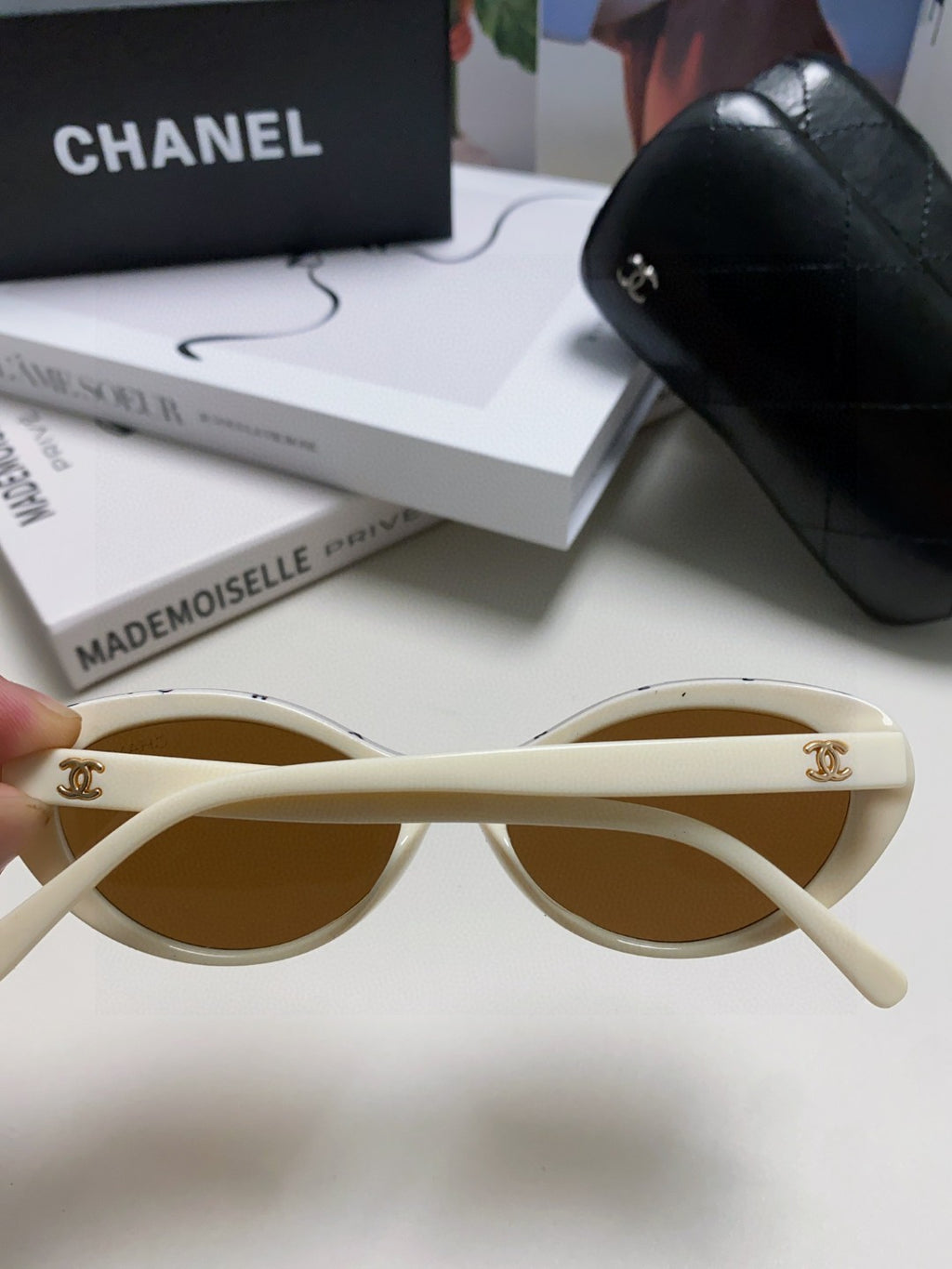 Chanel Cat-Eye Brown Lens Sunglasses for Men & Women - 465056 - detail image 4
