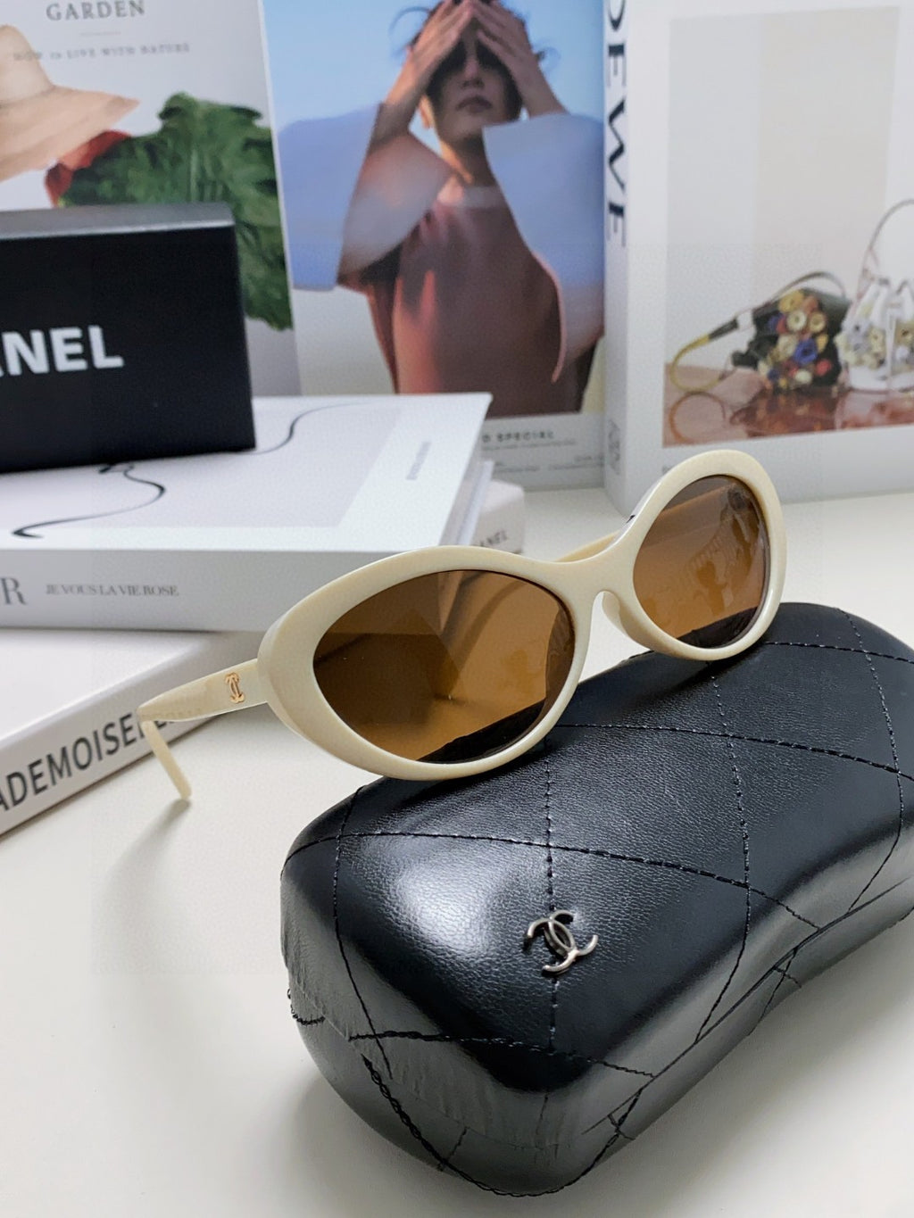 Chanel Cat-Eye Brown Lens Sunglasses for Men & Women - 465056 - detail image 7