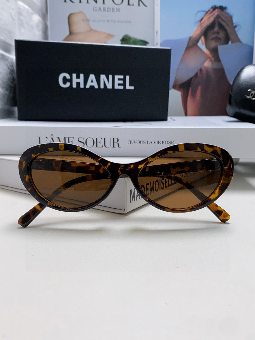 Chanel Cat-Eye Brown Lens Sunglasses for Men & Women - 465057 - detail image 6