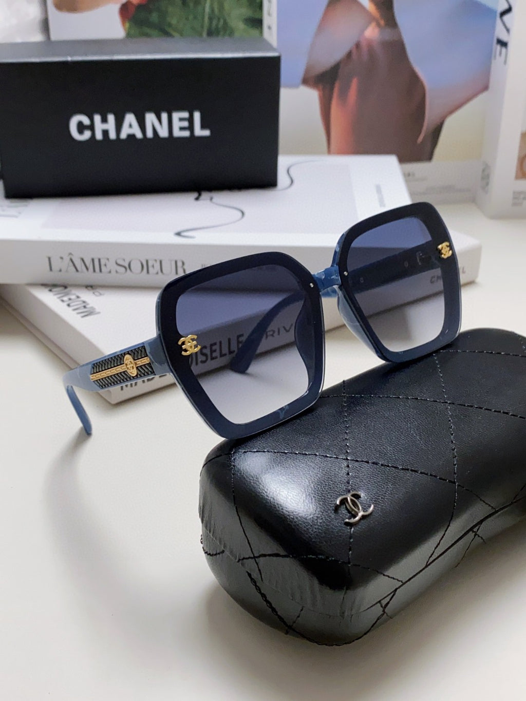 Chanel Polarized Fashion Blue Lens Sunglasses for Men & Women - detail image 6