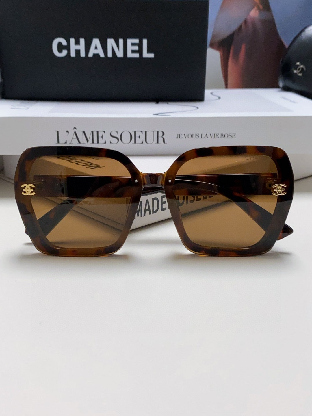 Chanel Polarized Fashion Brown Lens Sunglasses for Men & Women - 465066 - detail image 6