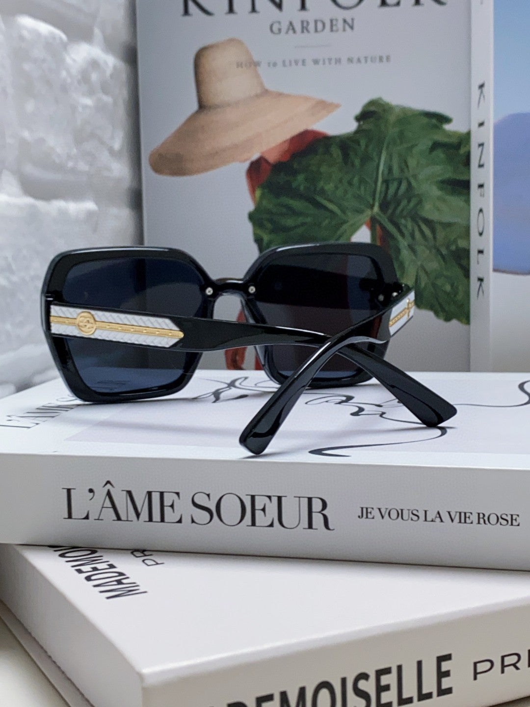 Chanel Polarized Fashion Black Lens Sunglasses for Men & Women - 465067 - detail image 2