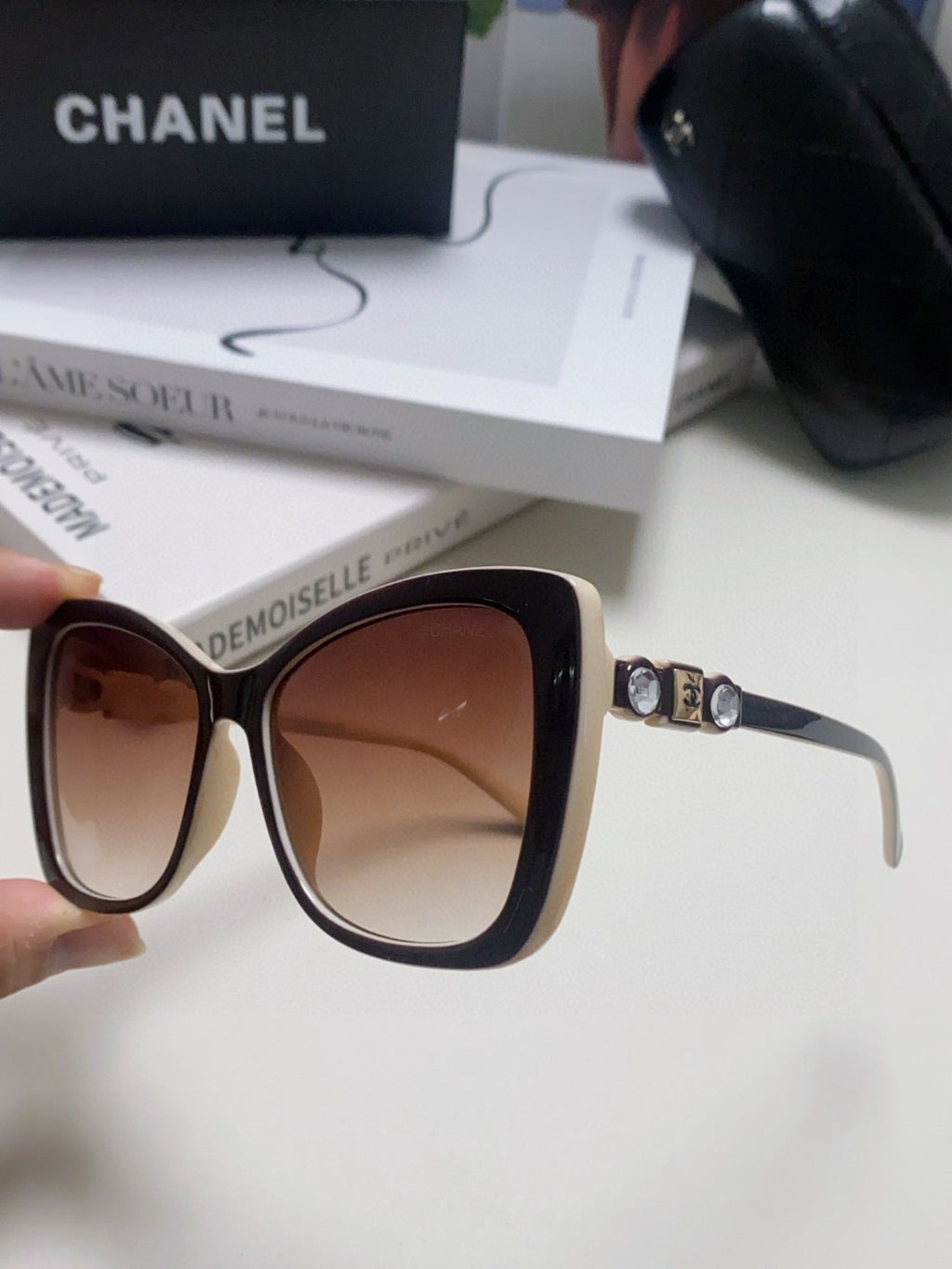 Chanel CH5445H Fashion Gray Lens Sunglasses for Men & Women - detail image 5