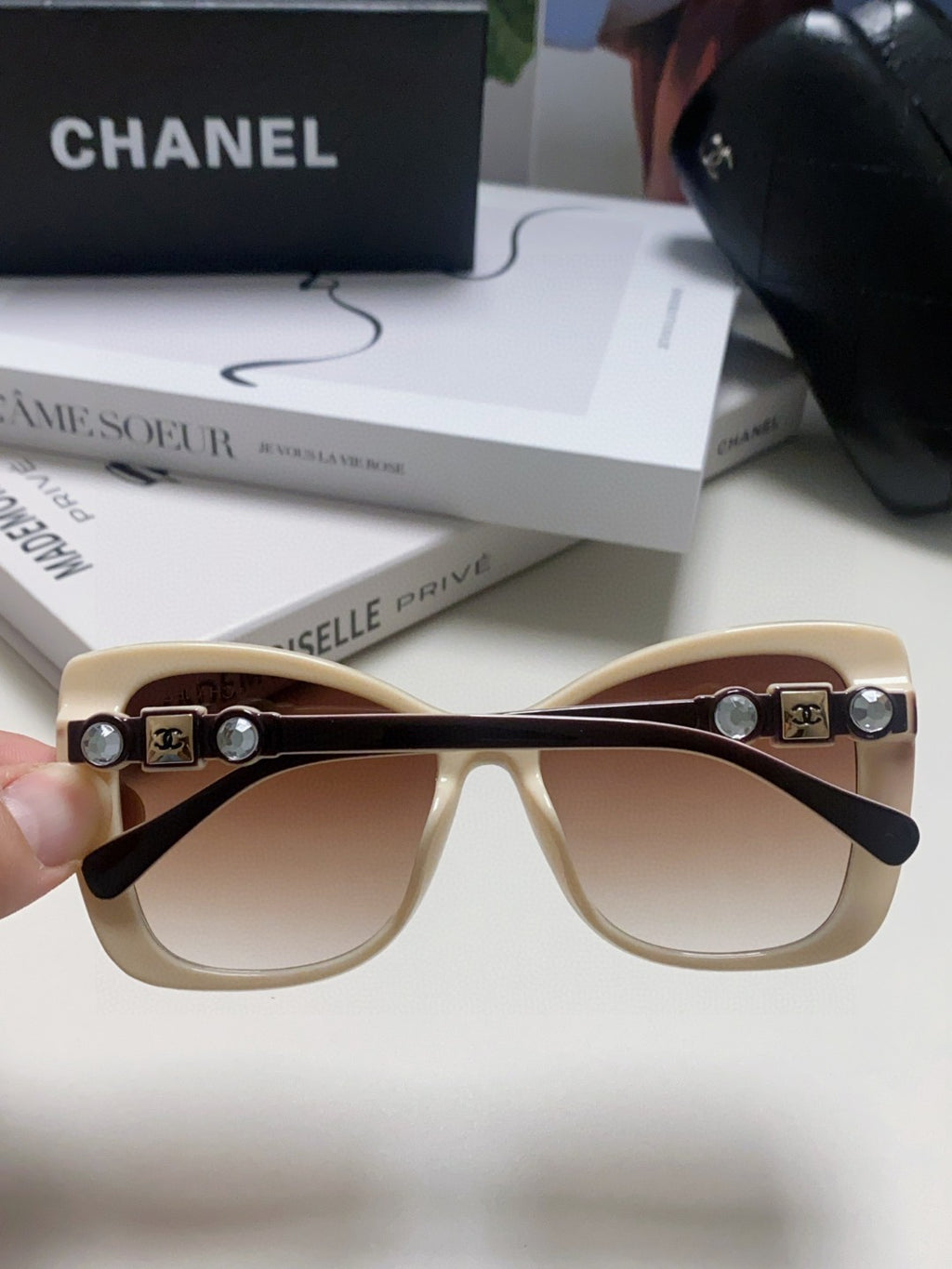 Chanel CH5445H Fashion Gray Lens Sunglasses for Men & Women - detail image 4