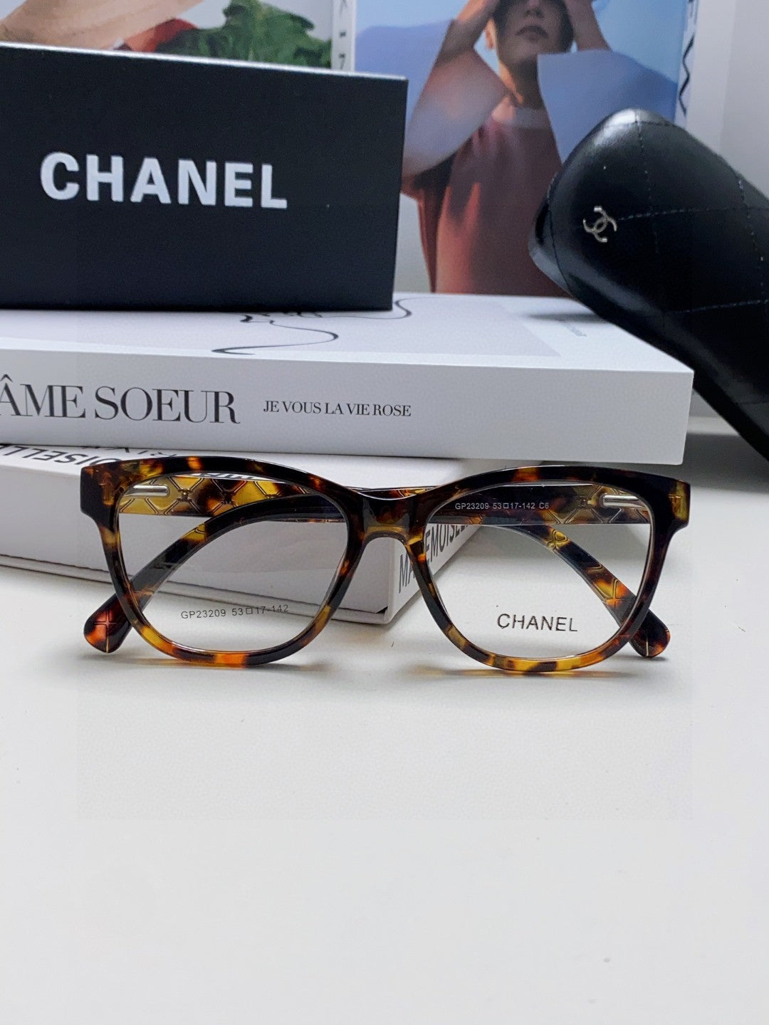 Chanel Fashion Gray Lens Sunglasses for Women - 465071 - detail image 6