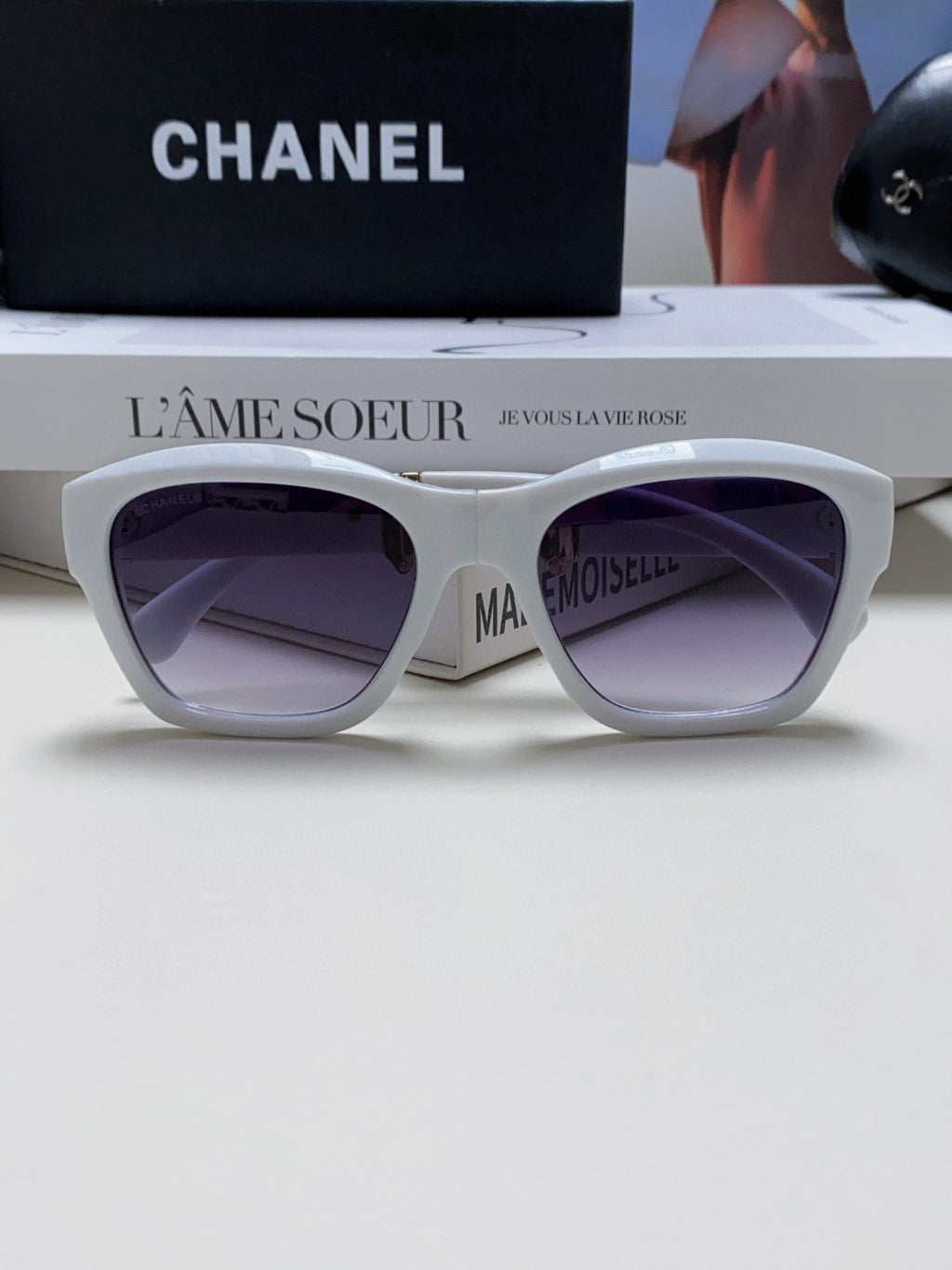 Chanel Folding Fashion Silver Lens Sunglasses for Men & Women - detail image 6