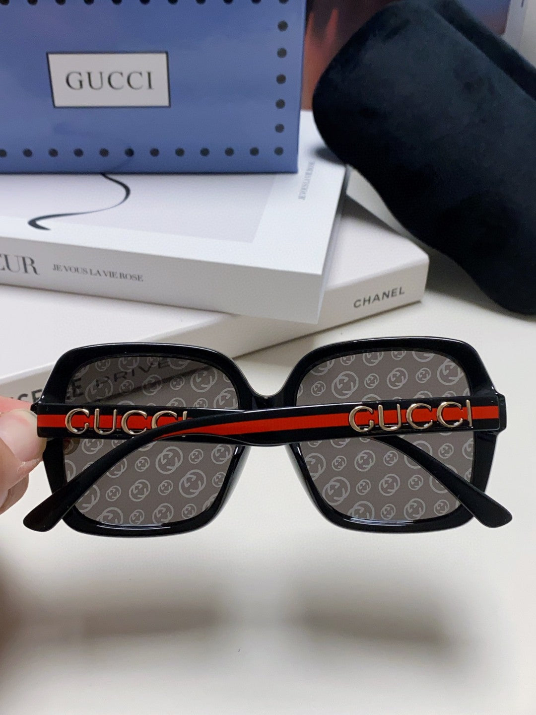 Gucci Polarized Fashion Silver Lens Sunglasses for Men & Women - 464852 - detail image 4